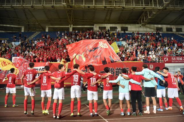 萨林杰利用 萨林杰利用